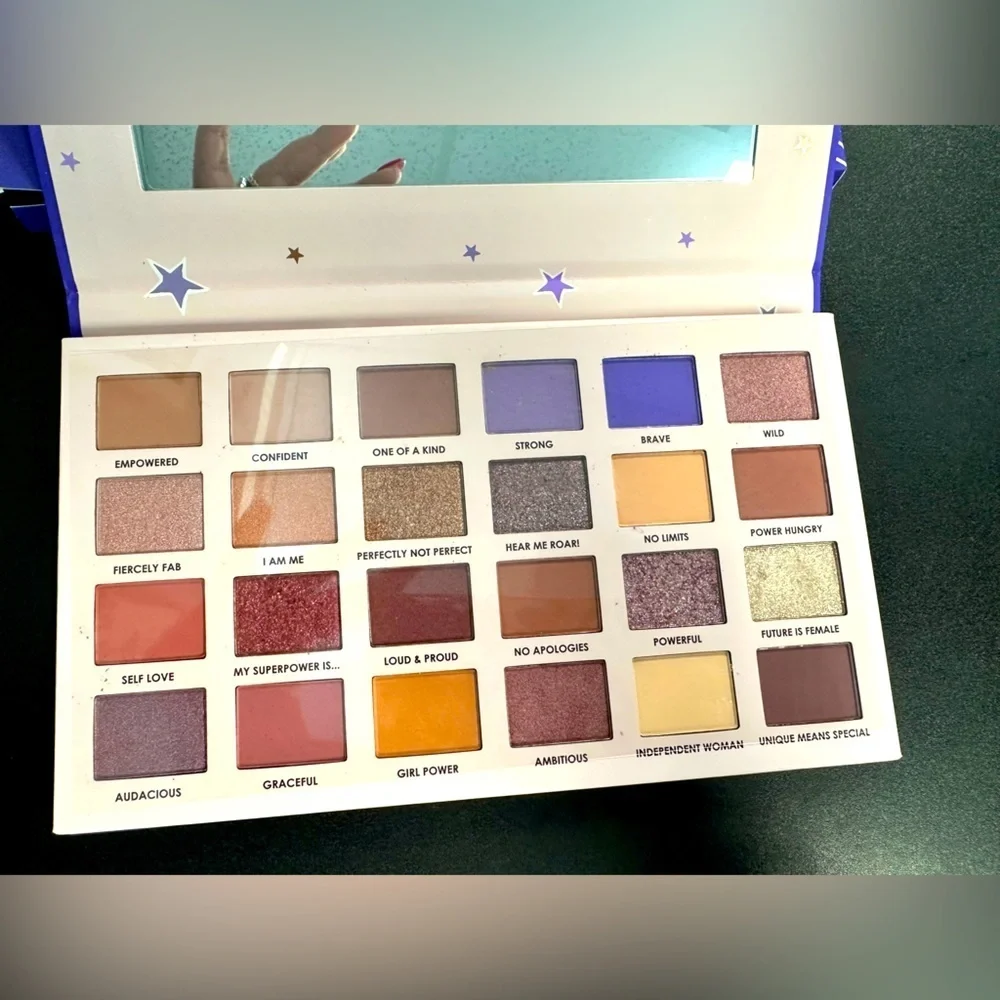 BRAND NEW CIATE LONDON EYE SHADOW PALETTE 24 COLORS